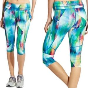 Athleta Tropea Dobby Be Free Knicker Capri Leggings Colorful Workout Size Large